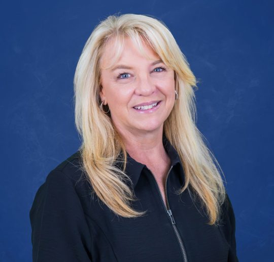 Lori Henderson - Insurance Broker in Lethbridge